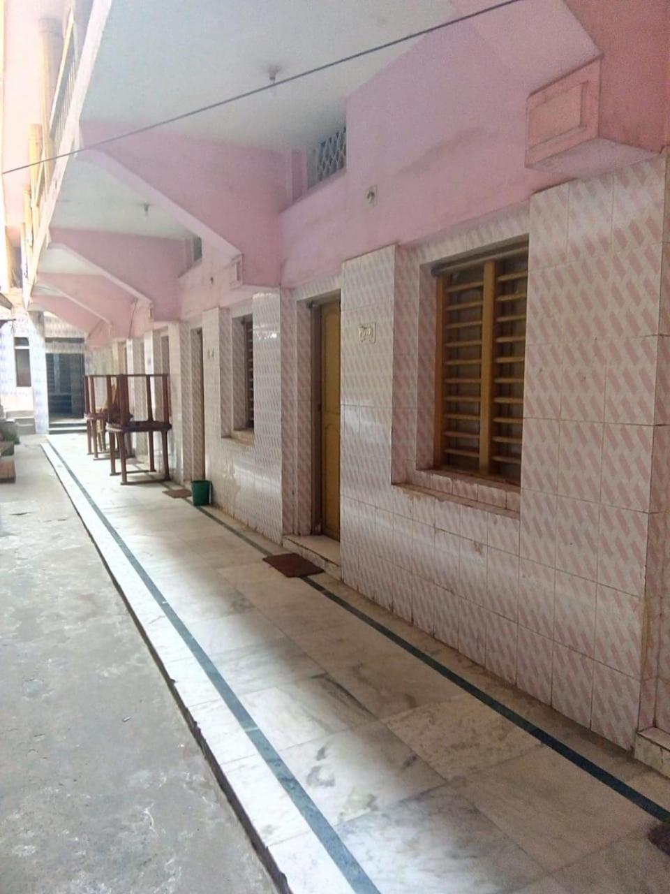 Goroomgo Sai Swargadwar Puri Exterior photo